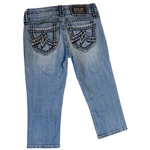 Miss Me Women's Denim Capris with Embroidered back pockets Size 27